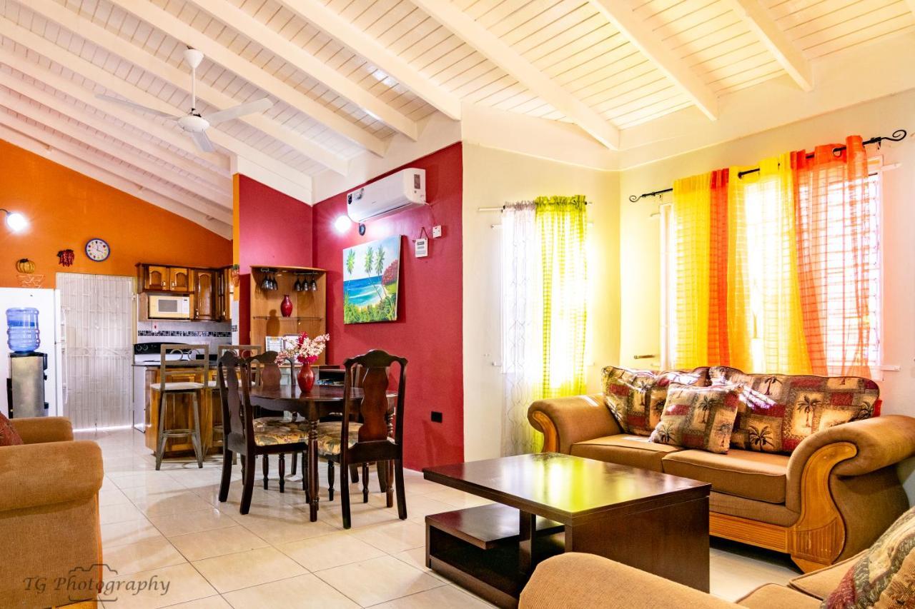 Ocho Rios Emerald 2 Bed 10 Mins Ocho Rios 24Hrs Hot Water Wi Fi Exterior foto