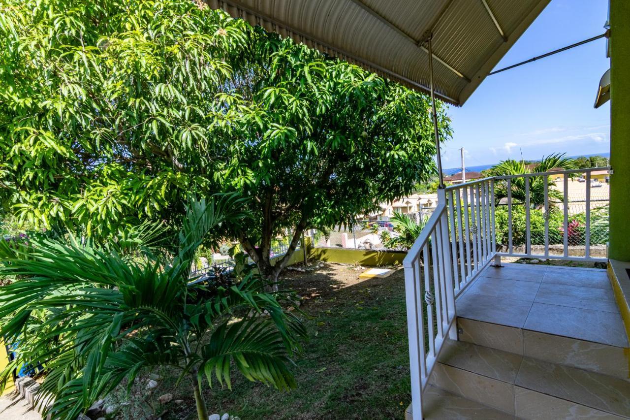 Ocho Rios Emerald 2 Bed 10 Mins Ocho Rios 24Hrs Hot Water Wi Fi Exterior foto
